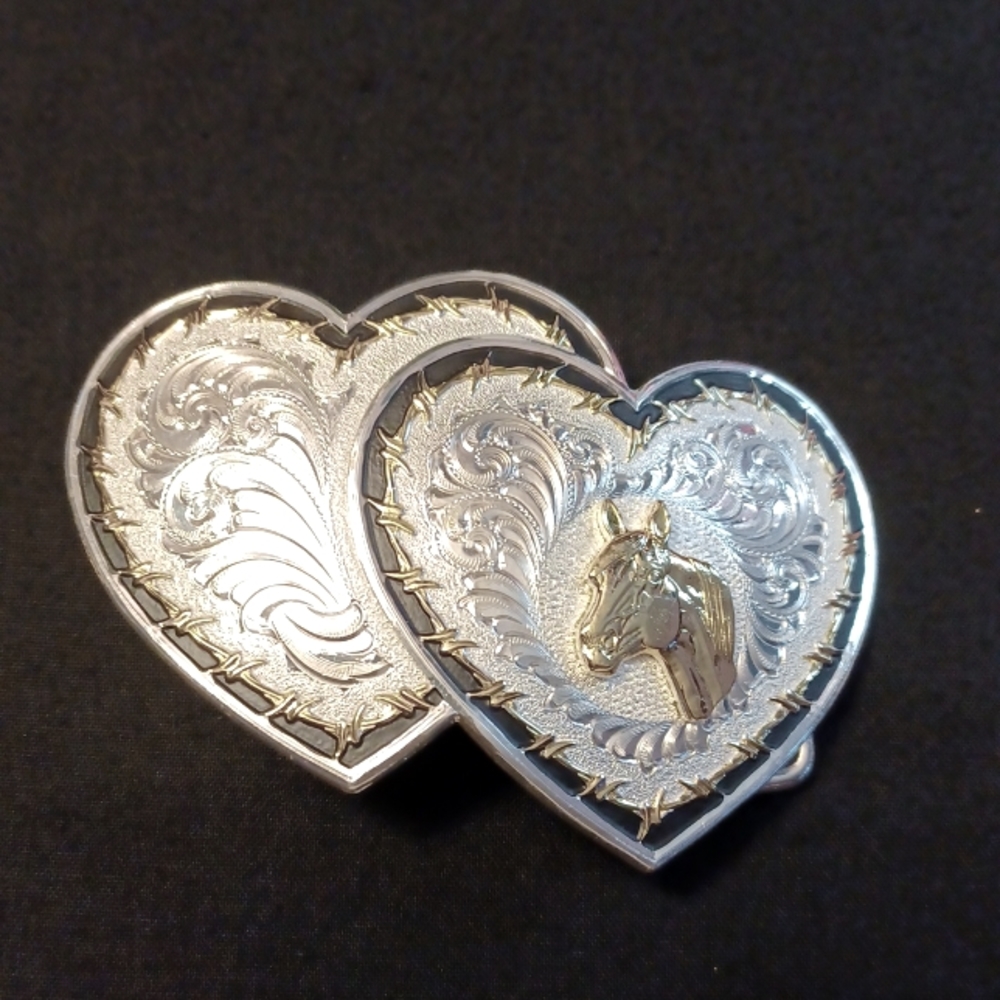 Horse belt buckle